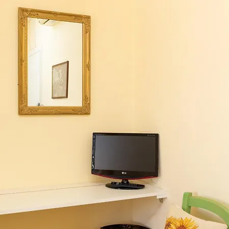 The Sunflower House Apartament *